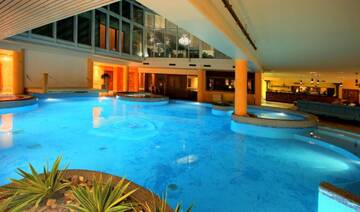 Фотографии Отель Grand Rose SPA Hotel г. Курессааре (Эстония) №2 Фото Отель Grand Rose SPA Hotel г. Курессааре 2