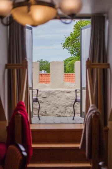 Фото номера Люкс с доступом в спа-центр Отель Arensburg Boutique Hotel &amp; Spa г. Курессааре 10