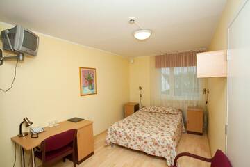 Фото номера Стандартный трехместный номер Отель Mardi Hotel г. Курессааре 4